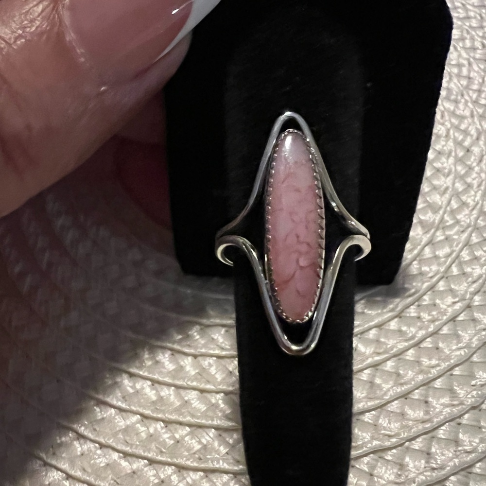 Vintage Sterling Sleek Pink Agate Women's Adjustable Ring